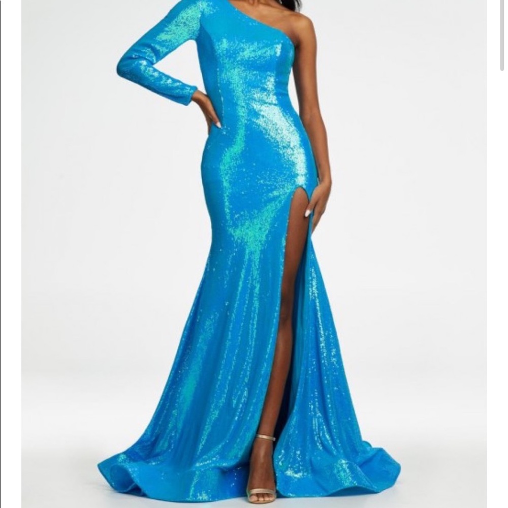 Ashley Lauren Prom one shoulder dress style 11026 size 10